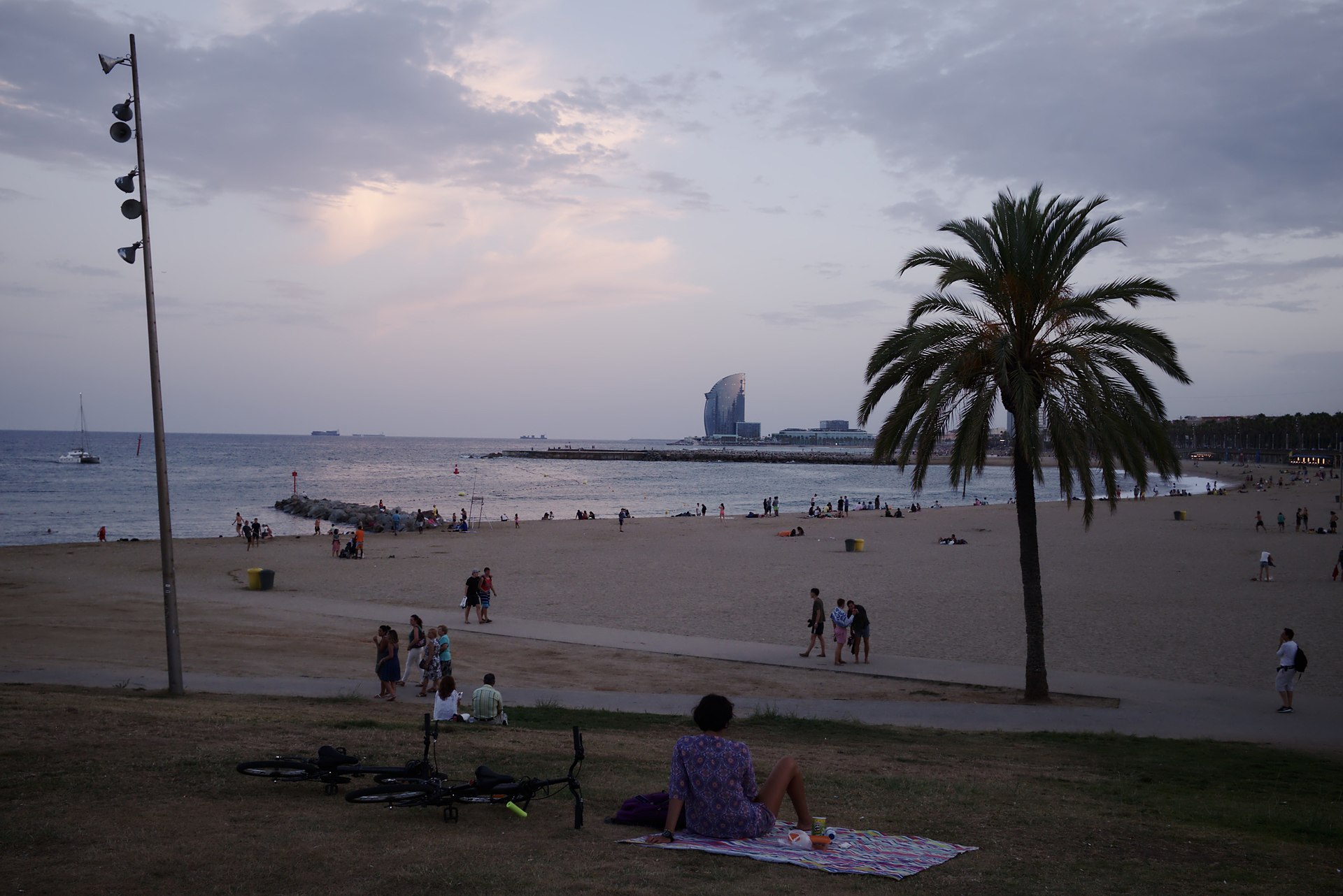 Platja del Somorrostro a Barcellona